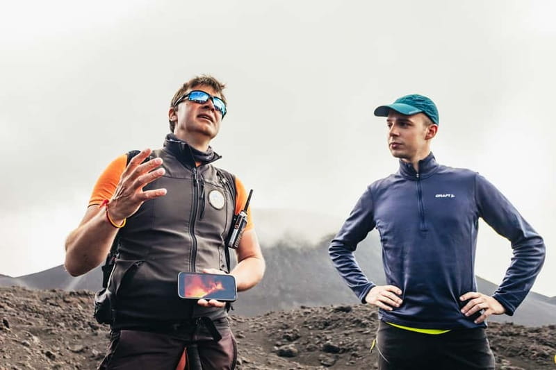 Mount Etna: Guided Trek 3,000 Meters to the Summit - Descent plan: 2,500 m again, plus lunch on the way down