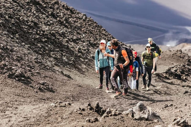 Mount Etna: Guided Trek 3,000 Meters to the Summit - Why the volcanologist guide changes the whole experience
