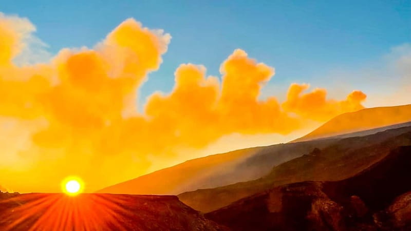 Mount Etna: Trek to 3000m with cable car and jeep - Price and value: what the base cost covers (and what doesn’t)