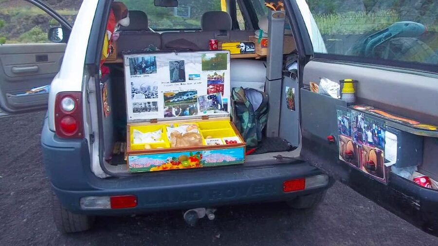 Mount Etna: trek with vintage car, tasting sicilian produtcs - Views, stories, and the toast with Etna white wine