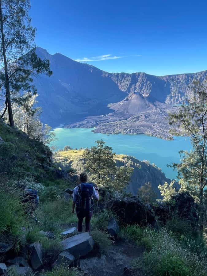 Mount Rinjani: 2D-1N Trekking Summit Sunrise Point Join Tour - Day 1 at 8:00 am: the posts that structure your effort