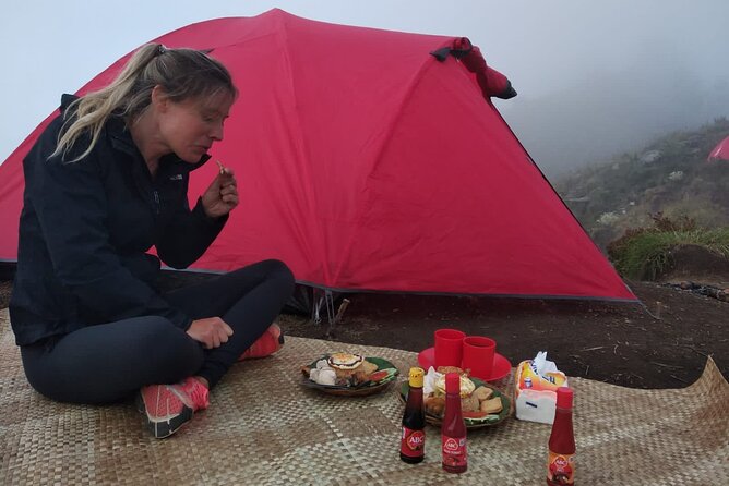 Mount Rinjani 3D2N Private Trek – Summit, Crater Rim & Hot Spring - The Team Factor: Guides and Porters Who Make It Feel Managed