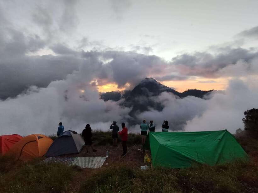 Mount Rinjani Climbing 2D/1N Summit Trek 3726M - Day 2: 2:30 AM Wake-Up and the Summit Push to 3726M