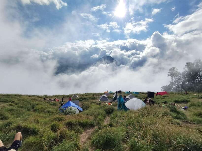 Mount Rinjani Climbing 2D/1N Summit Trek 3726M - Coming Down: Crater Rim Breakfast, Then Back to Sembalun by Noon