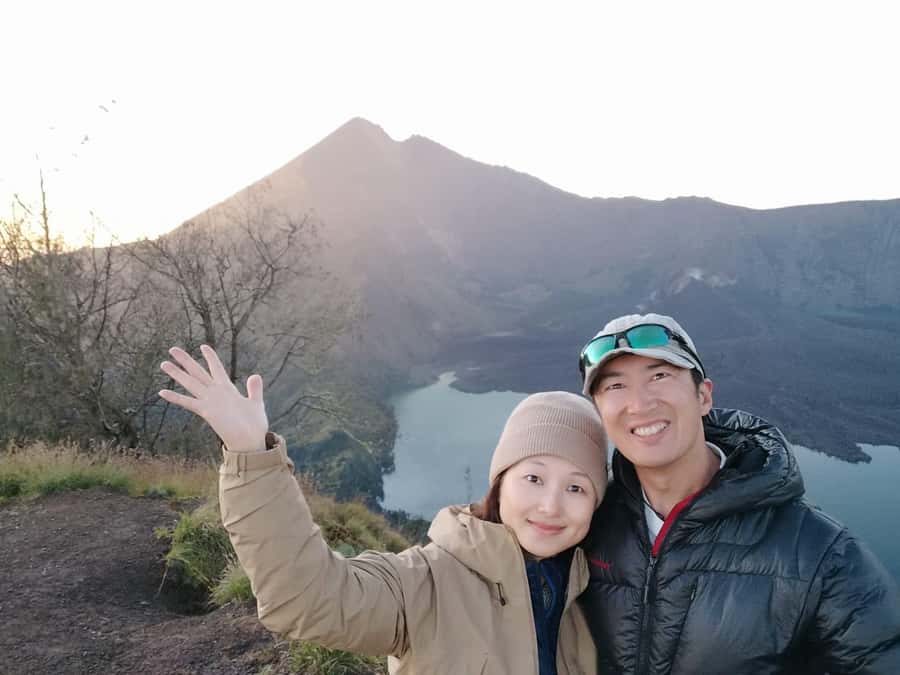 Mount Rinjani Trekking 2D/1N Summit Sunrise & Sunset Views - Day 1: Sembalun hike all day to the crater rim camp