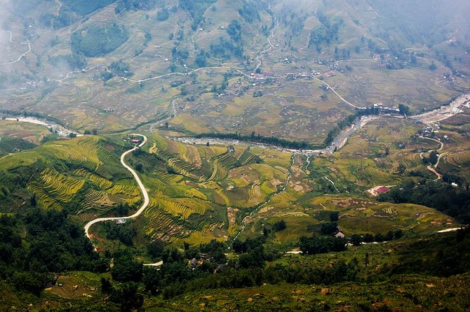 Mountain views and villages trek – 1 Day - Where you start: Sapa Church and a 9:00 am kickoff