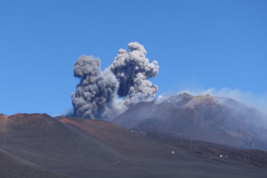 Mt Etna: Winter Trekking Tour with Optional Catania Transfer - The 2001 Eruptive Fracture at 2100m