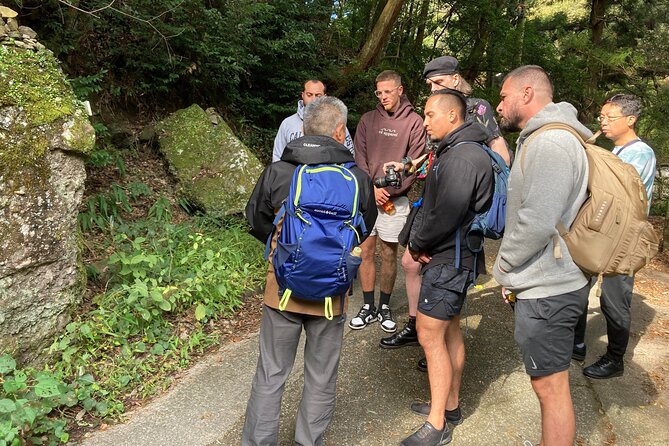Mt. Inunaki Trekking and Goma Prayer Experience in Osaka - What to pack and how to stay comfortable on the climb