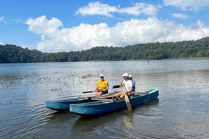 Munduk Twin Lake Jungle Hike, Ulun Danu Temple, & Waterfall - Rainforest trekking to Tamblingan Lake: plan for a real downhill rhythm