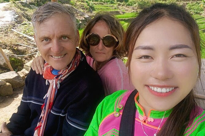 One Day Sapa Trekking to Lao Chai and Ta Van Villages - Stop 2: Lao Chải for Hmong village life, traditional houses, and brocade shopping