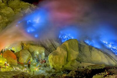Overnight Mount Ijen Blue Fire Trek Tour From Bali (Private-All Inclusive) - Day 1 north Bali stops: temples, lakes, and Lovina before the ferry