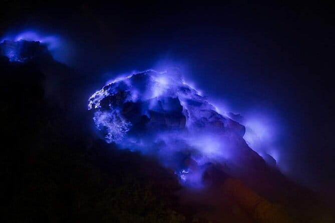Overnight Mount Ijen Blue Fire Trekking Tour From Bali - Pickup from Bali: why the meeting points matter