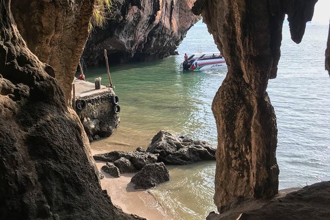 Phang Nga Treasures Sunrise Trekking and No-crowd James Bond by longtailed boat - Hilltop lunch and the simple meal setup that works