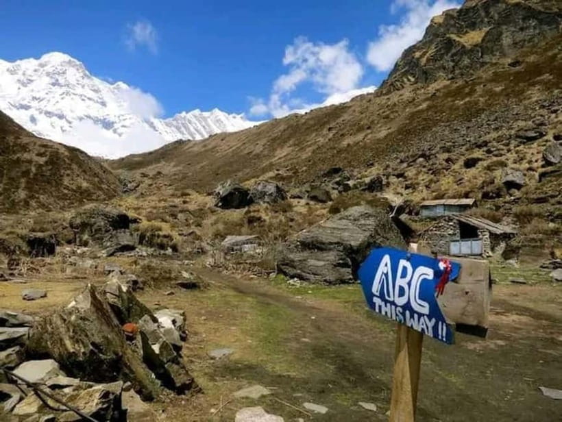 Pkr/Kathmandu: 5-Day Annapurna Base Camp & Hot spring Trek - Day 1 from Pokhara to Sinuwa: getting on the trail without losing the whole day