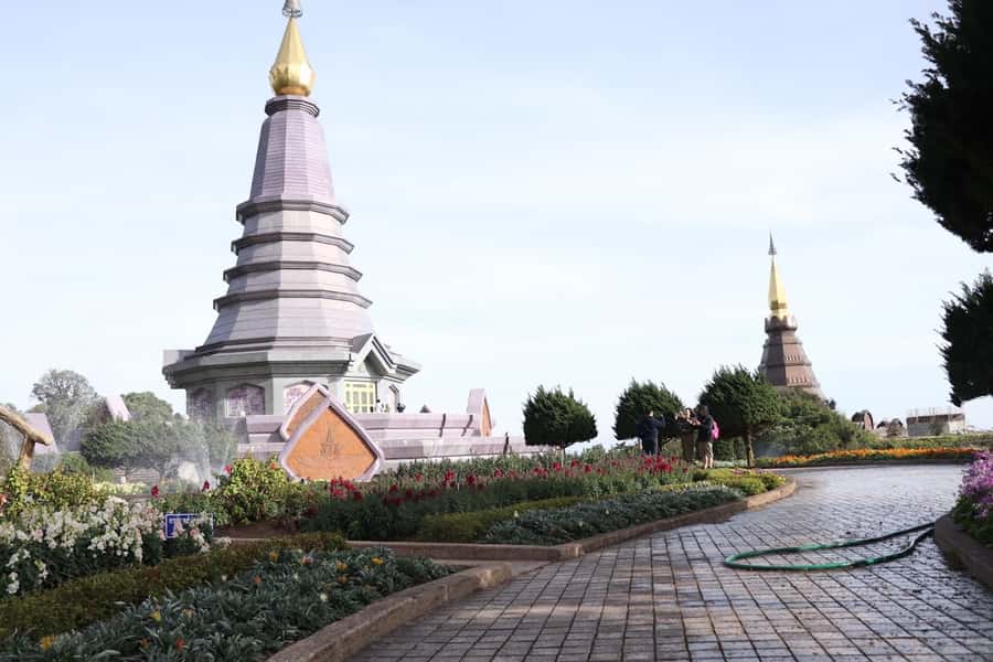 Private Doi Inthanon With Trekking Pha Dok Siew Nature Trail - Hmong Market: a quick stop to see everyday northern life