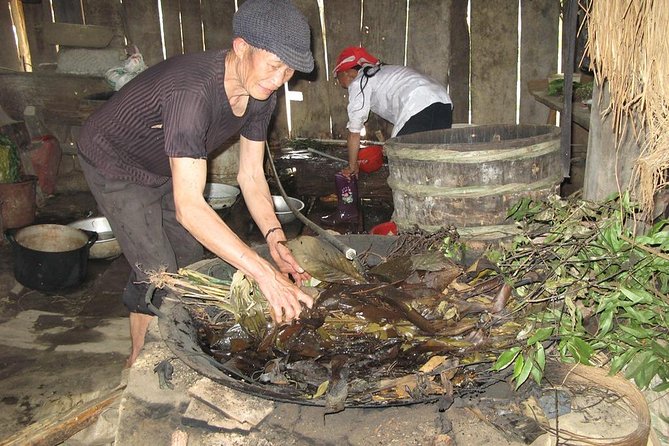 Red Dao village trek and Herbal bath - Pickup, meeting point, and how to plan your morning