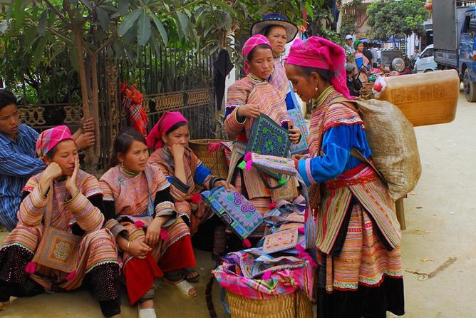 Sa Pa 2-Day Moderate Trek and Homestay Limousine Tour from Hanoi - Transport hiccups to plan for: shared limousine stops and the drop-off location