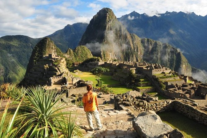 Salkantay 5-Day Trek To Machu Picchu - Day 5: Early bus into Machu Picchu and your guided ruins tour