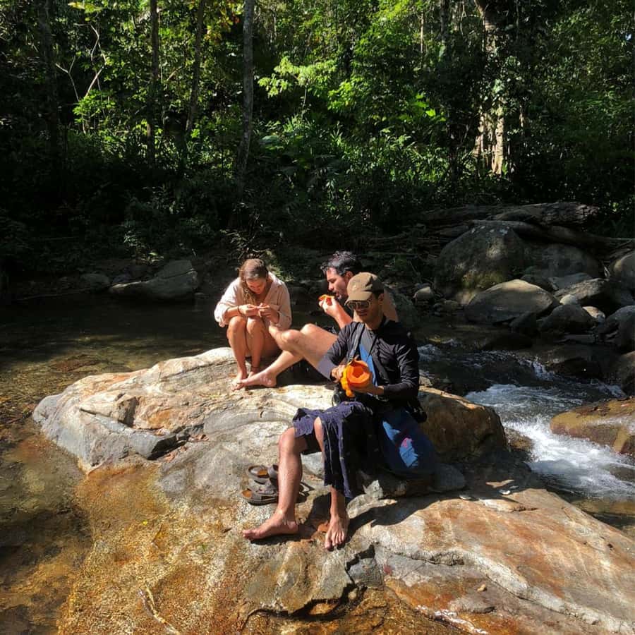 Santa Marta: Trekking in Minca Complete Waterfall Circuit - Oído del Mundo waterfall: the quick wow moment