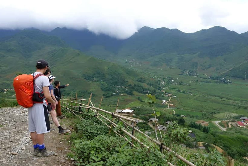 Sapa 1 Day Long Trek: Trek to Hau Thao and Sa Seng Villages - Hau Thao Village and the cultural walk: houses, farming, rituals