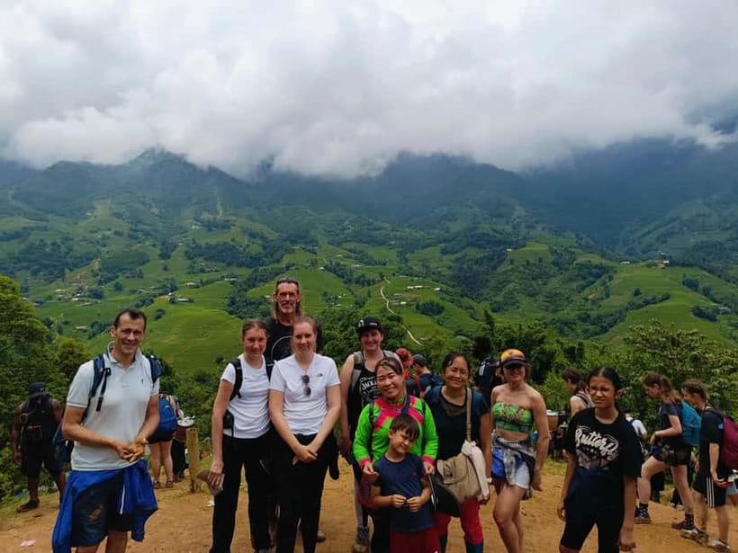 SAPA 1 DAY - Mountain Views And Villages Trek - Long Trek - Sa Seng mountain: the first big views of Fansipan and Muong Hoa valley