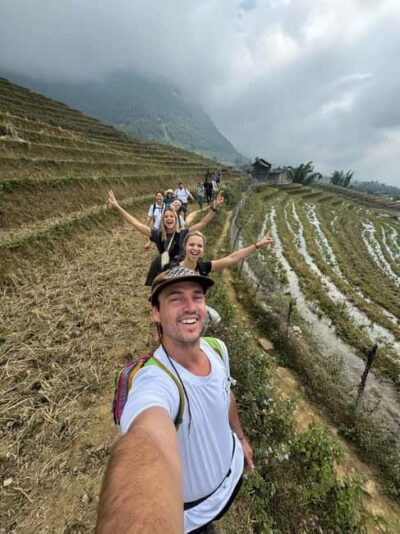 SAPA: 2 DAY TREK MOUNTAIN & RICE FIELD WITH LALA HOMESTAY - Lala and Su: what their guiding adds to your day