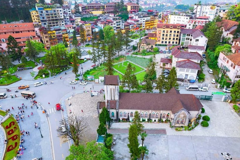 Sapa 3-Day Trekking Adventure from Hanoi - Day 1: Hanoi to Sapa, then Cat Cat Village