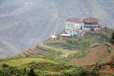 Sapa Easy Trekking Villages 2 days, 1 night: Meals, Local guide, 3 star hotels - Cat Cat Village on Day 1: a classic entry into Sapa trekking