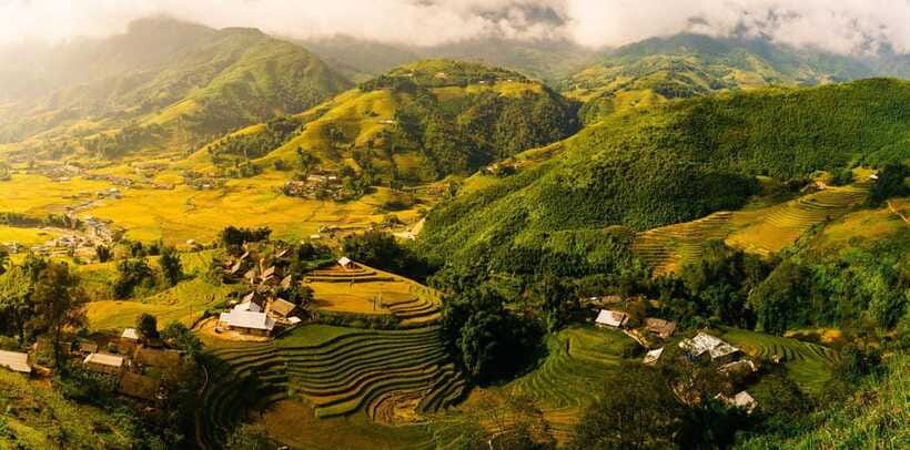 Sapa: Muong Hoa Mountain Views and Villages Trek with Lunch - Hau Thao village: daily field work and Hmong marriage traditions