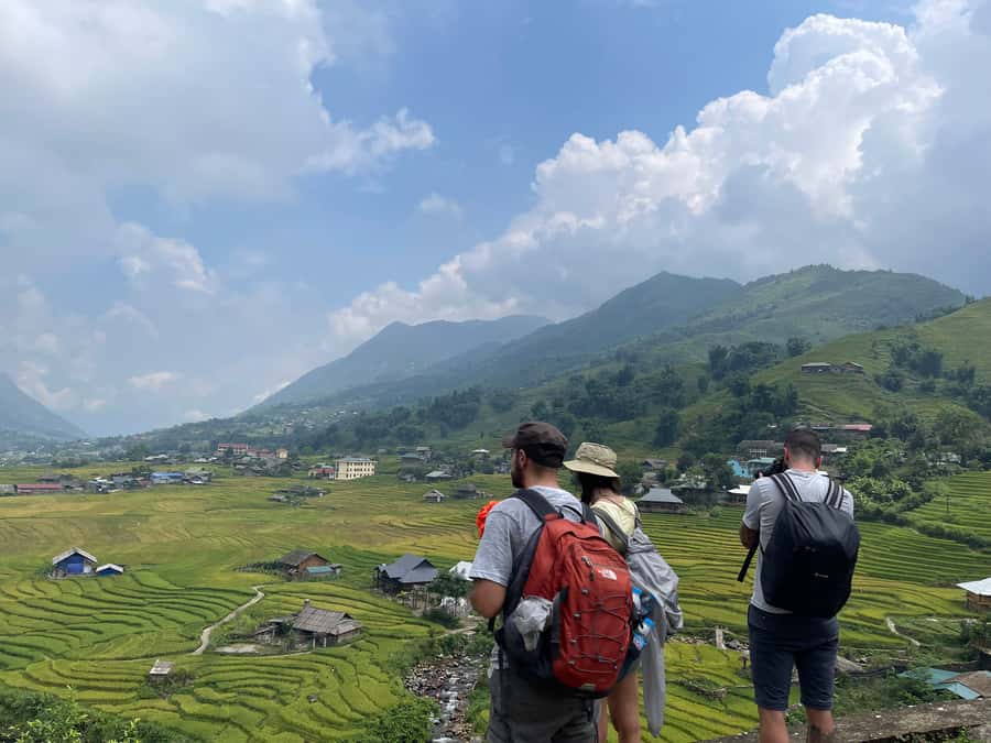 Sapa: Private The Most Beautiful Terraced Fields Trekking - Lao Chai walking time: longer views, more terraces, and built-in stopping points
