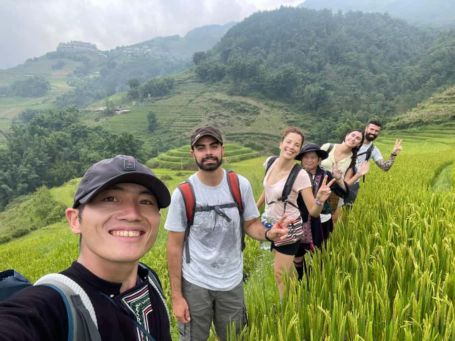 Sapa: Private The Most Beautiful Terraced Fields Trekking - Back to Sapa around 3 PM: transportation that keeps the day from dragging