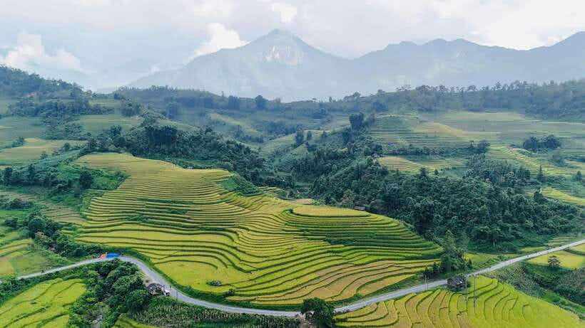 Sapa: Ta Phin Village Trek with Lunch and Bathing Experience - Cardamom Valleys to Suoi Ho: The First Hike Section