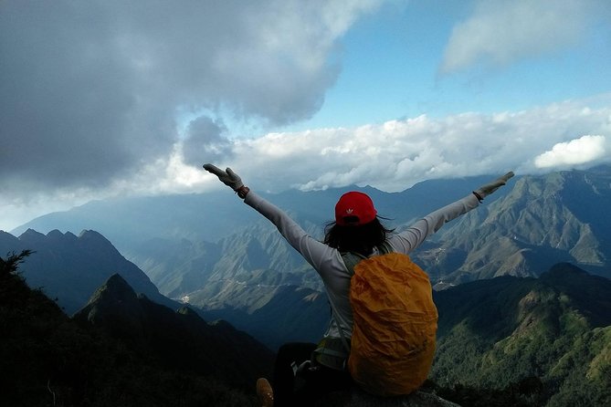 Sapa Tour: 2-Day Fansipan Trekking - Overnight on Fansipan: Cabin Sleep, Sleeping Bags, and Cold-Wet Reality