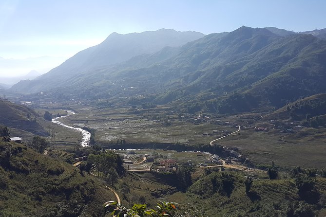 Sapa Trekking Tour - 1 day - Stop: Sapa Town Square and the Snow-Feel Moment