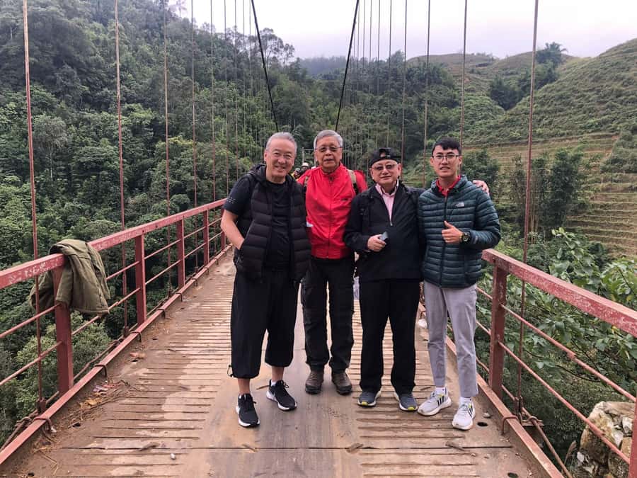 Sapa: Y Linh Ho - Lao Chai, and Ta Van Trekking Day Tour - Guide experience: English support and personal storytelling that adds meaning