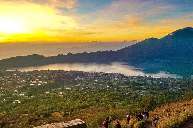 Sharing Mount Batur Sunrise Trekking And Natural Hot Spring - Summit breakfast at 5:45 a.m.: views, crater time, and calm energy