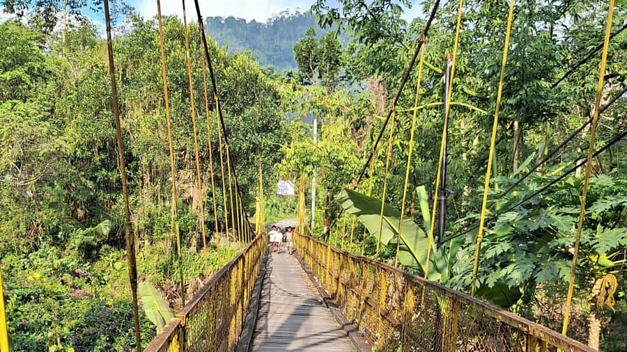 Sidemen Trekking: A Walk from Different Perspective - The route in real life: 2 hours of ups, downs, and short photo breaks