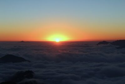 Singalila Ridge Trek from Darjeeling - 6 Days - Getting There: Darjeeling, the Early Meet, and Shared Jeep Transfer