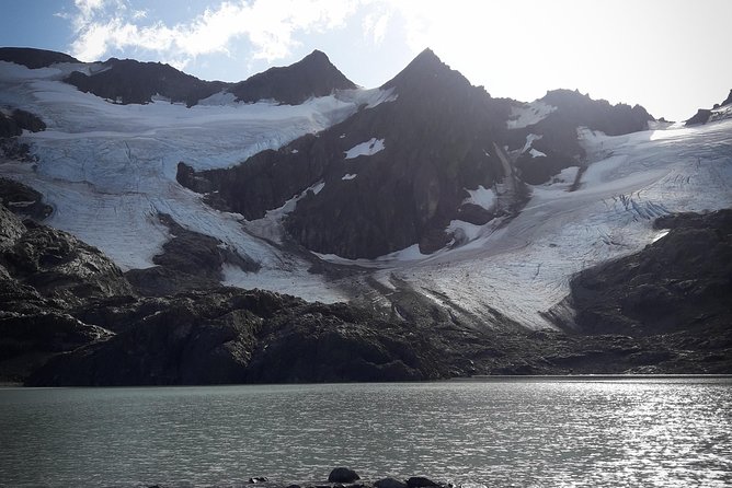 Small group Trekking to Vinciguerra Glacier and Témpanos Lagoon - Témpanos Lagoon: where the views start paying back the climb