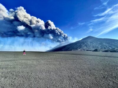 Special trekking on the most authentic and wild side of Etna - From the parking lot to the volcanological observatory (1,800 m to 2,800 m)
