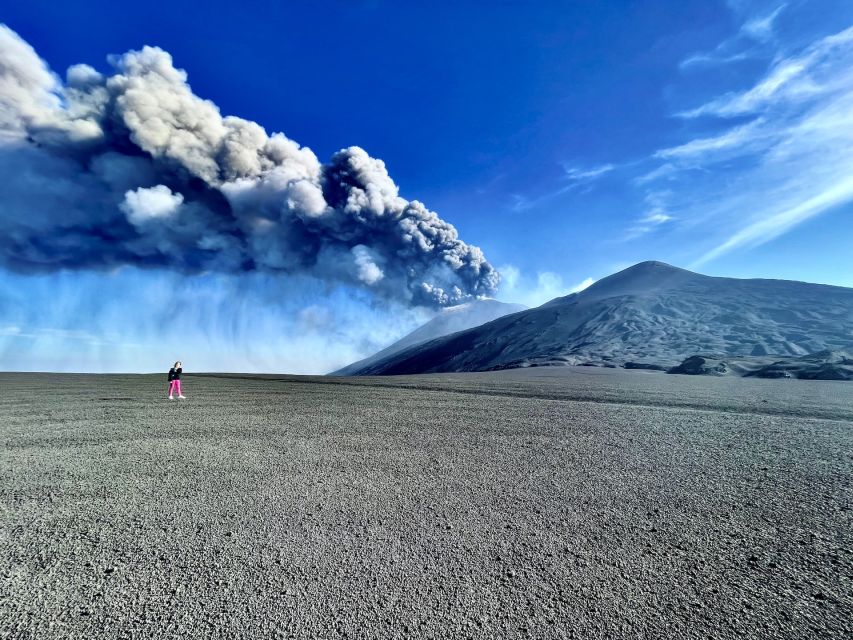 Special trekking on the most authentic and wild side of Etna - From the parking lot to the volcanological observatory (1,800 m to 2,800 m)