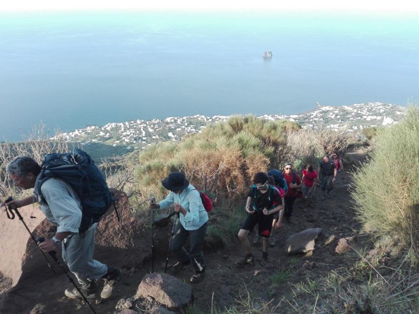 Sunset Trekking on vulcano Stromboli - Gear check: helmet and headlamp are included for a reason