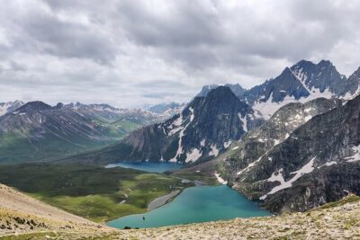 The Best Monsoon Trek: Kashmir Great Lakes - Day 2: Nichinai Pass approach and the “maple meadow” feeling