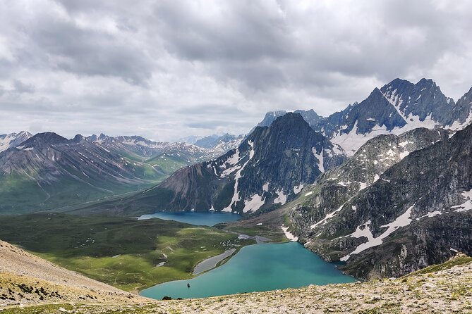 The Best Monsoon Trek: Kashmir Great Lakes - Day 2: Nichinai Pass approach and the “maple meadow” feeling