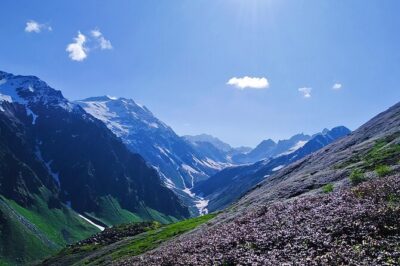 Tirath Expedition: Trek to the Tirath Hans Kund & Saketi Top(4280m) - Tirath and GHNP: walking through a UNESCO-protected ecosystem