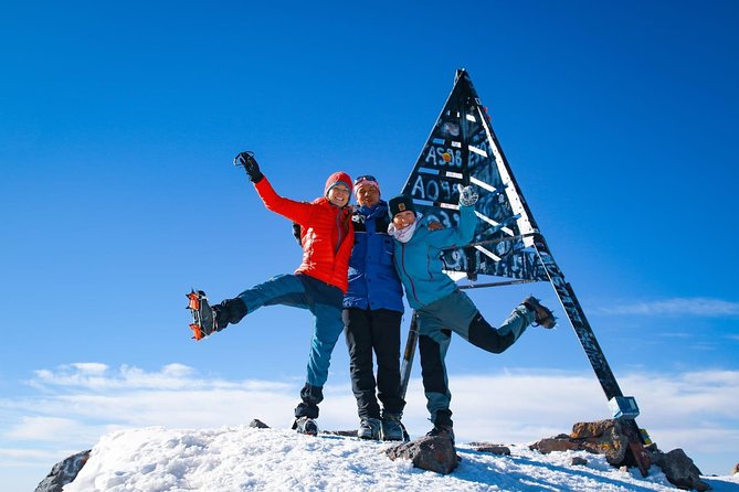Toubkal Trekking 2 Days - Day 1: Imlil (1740m) to the Toubkal refuge (3207m)