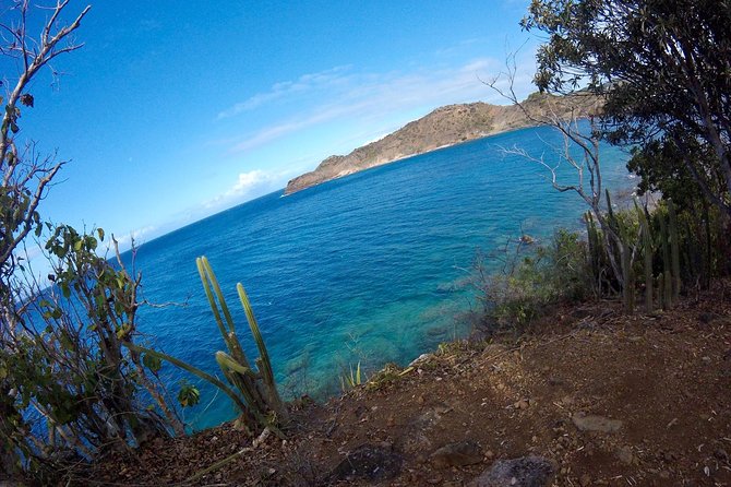 Trek Tours Hiking Experience in Antigua - The guides: the secret ingredient in a rocky world