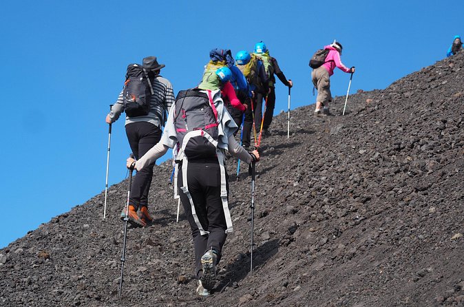 Trekking 3000 from Etna Sud with Alpine Guide - Lava Flow Channel Stop: The Science You Can Step On