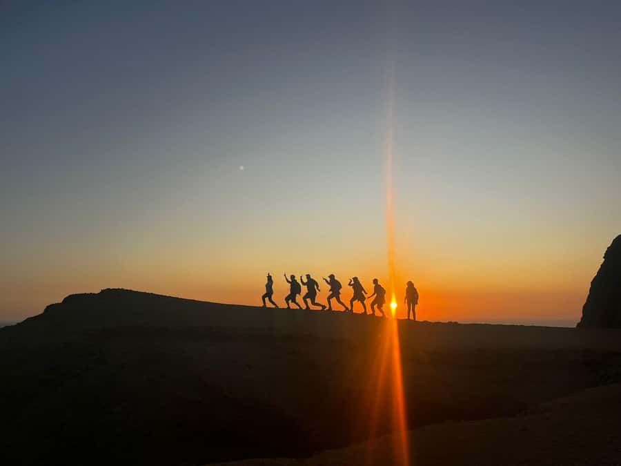 TREKKING GOLDEN SHADOWS - Golden hour timing: the 3:00 pm to 7:00 pm departures