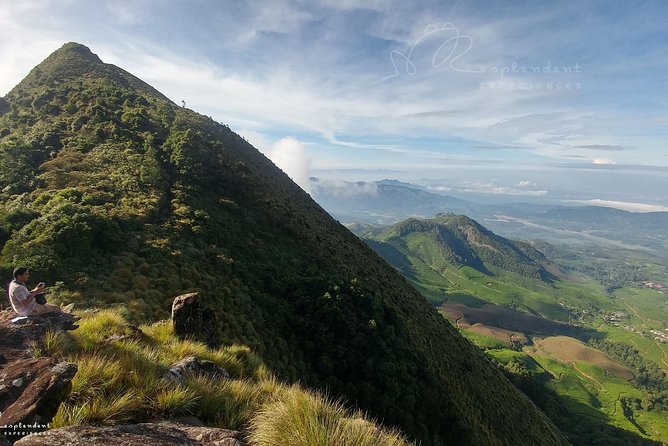 Trekking in Munnar - The ridge walk to around 1950 m: grasslands on one side, rocks on the other